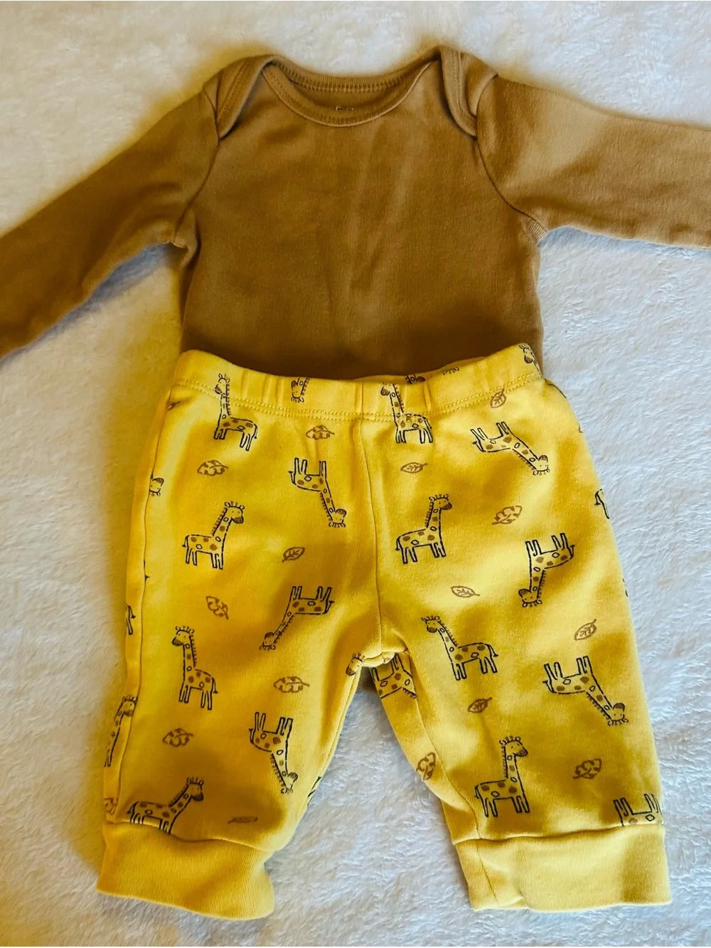 Old Navy Brown Long-Sleeve Top with Yellow Giraffe Print Pants